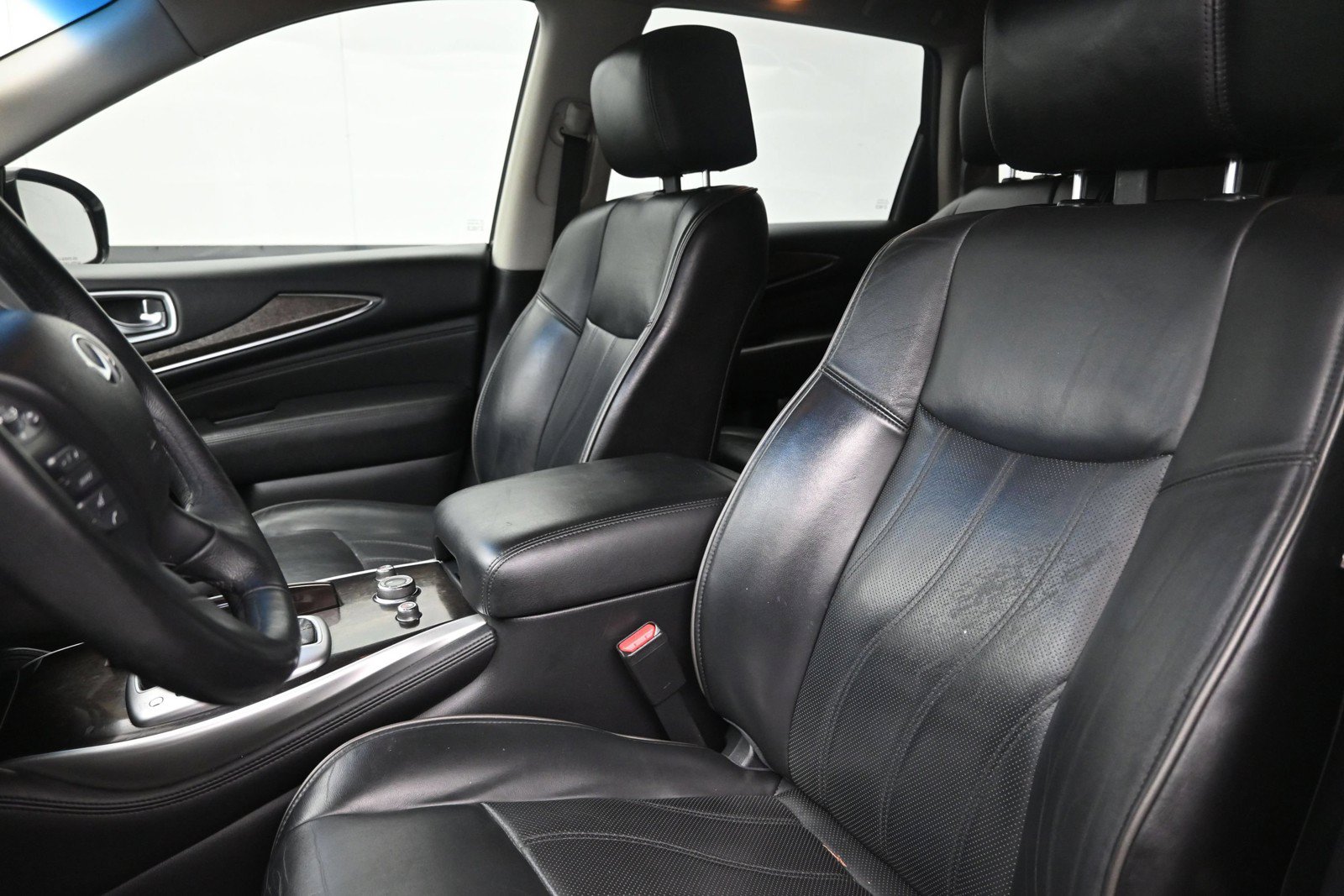 Used 2015 INFINITI QX60 FWD w/ Premium Plus Package image 11