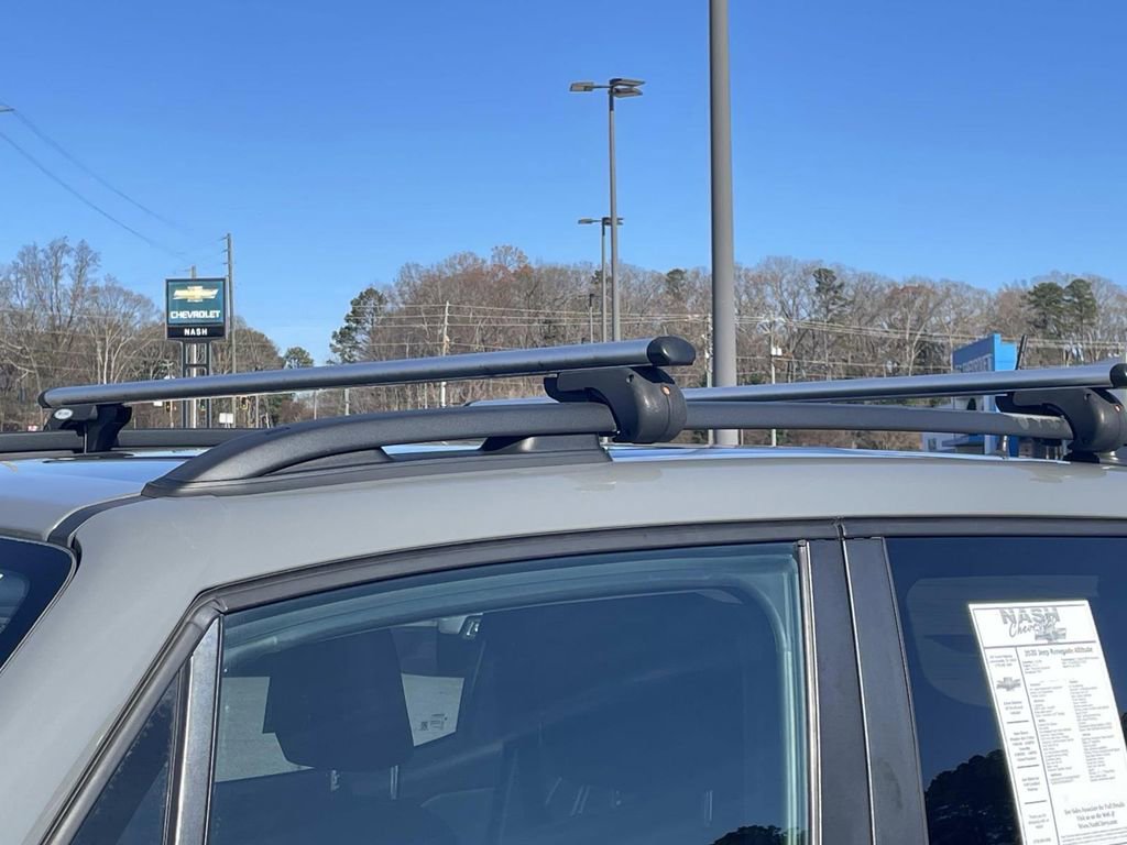 Used 2020 Jeep Renegade Altitude image 9