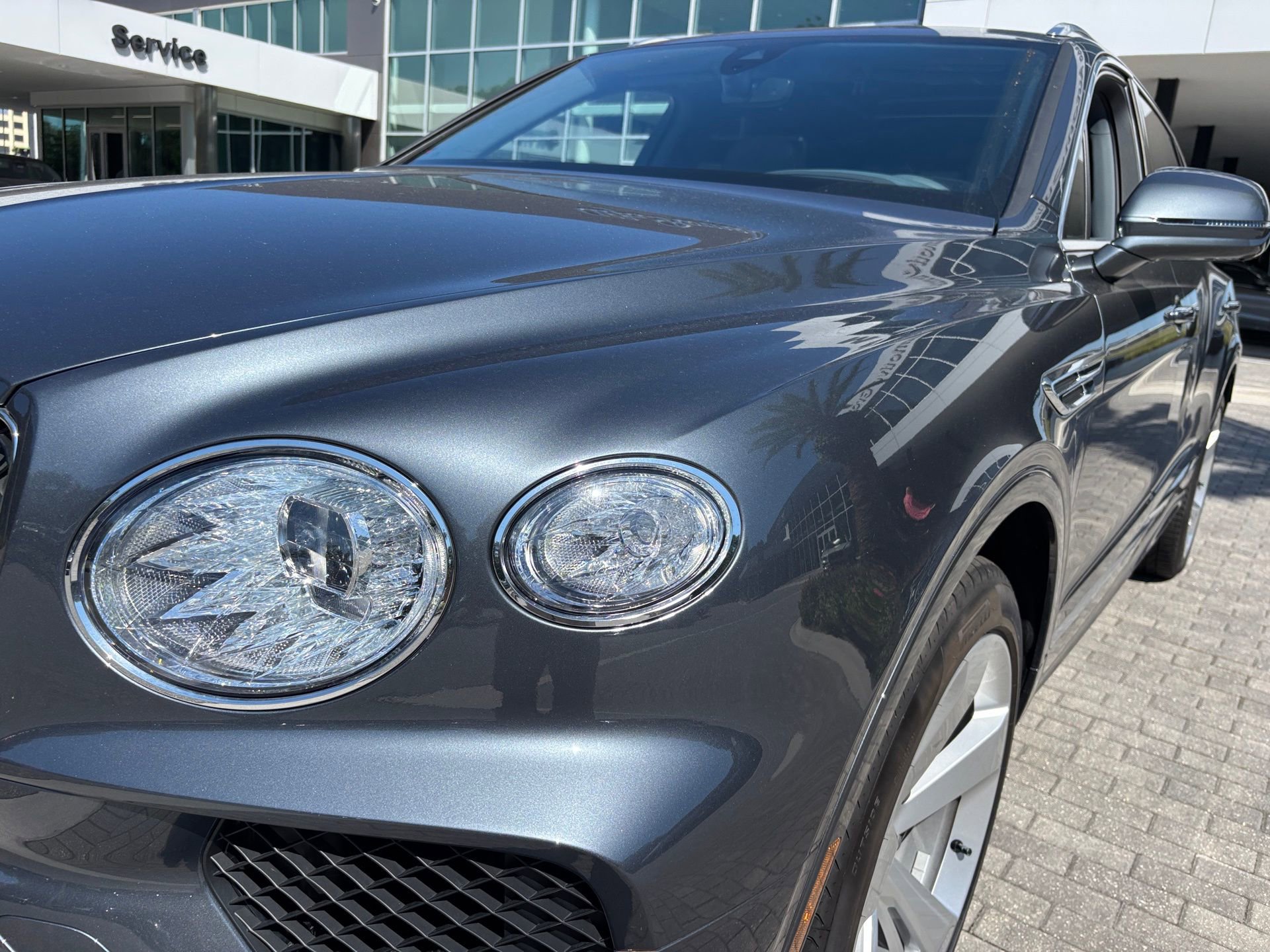 New 2025 Bentley Bentayga Extended Wheelbase image 38