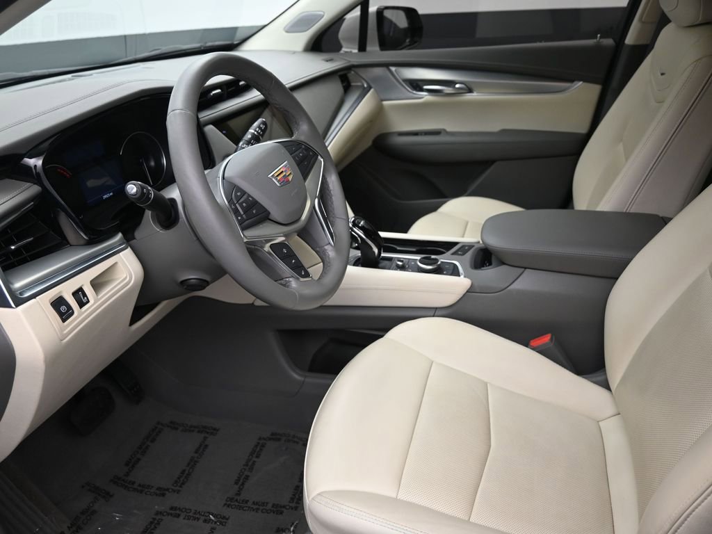 Used 2023 Cadillac XT5 Premium Luxury FWD image 11
