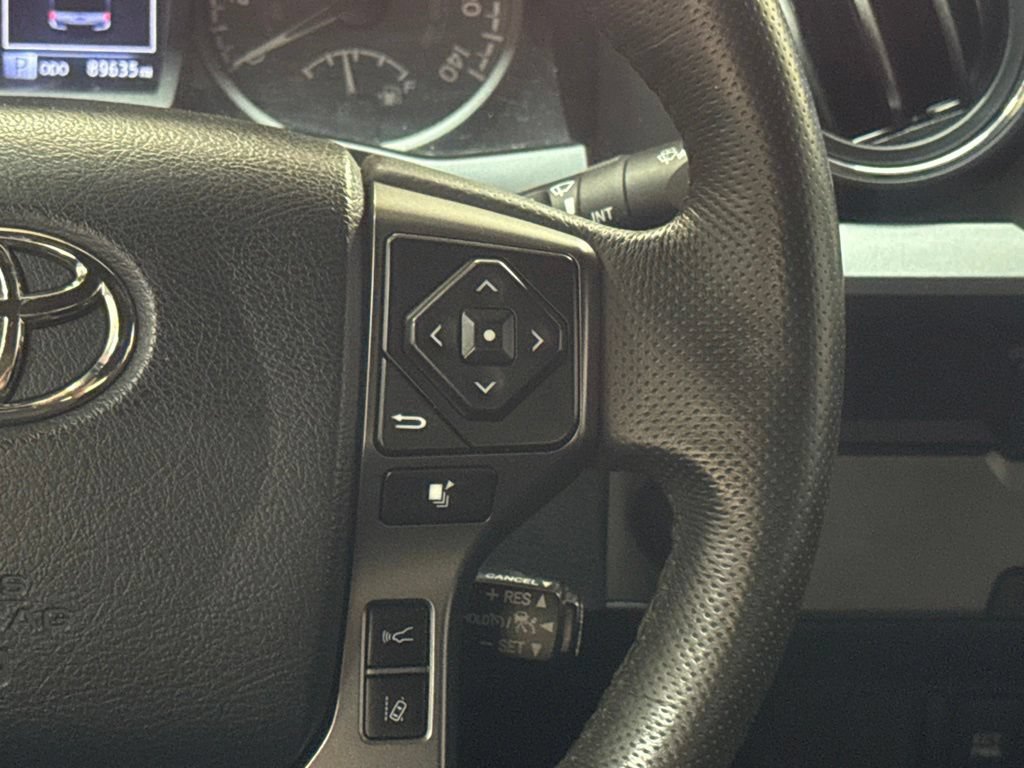 Used 2019 Toyota Tacoma TRD Sport RWD image 16