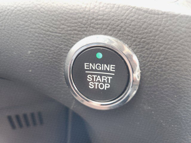 Used 2023 Ford Edge Titanium image 48