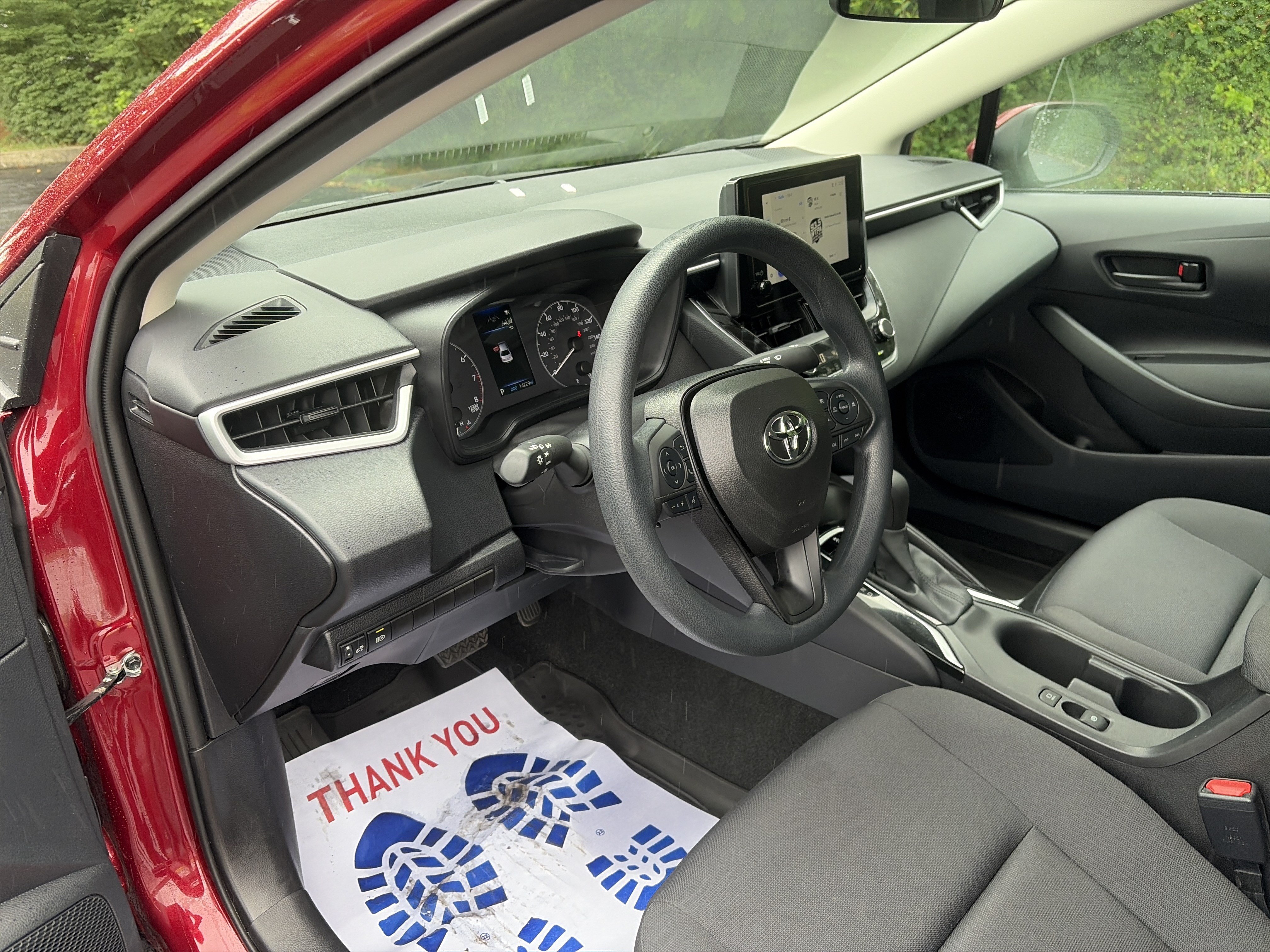 Used 2025 Toyota Corolla LE FWD image 16