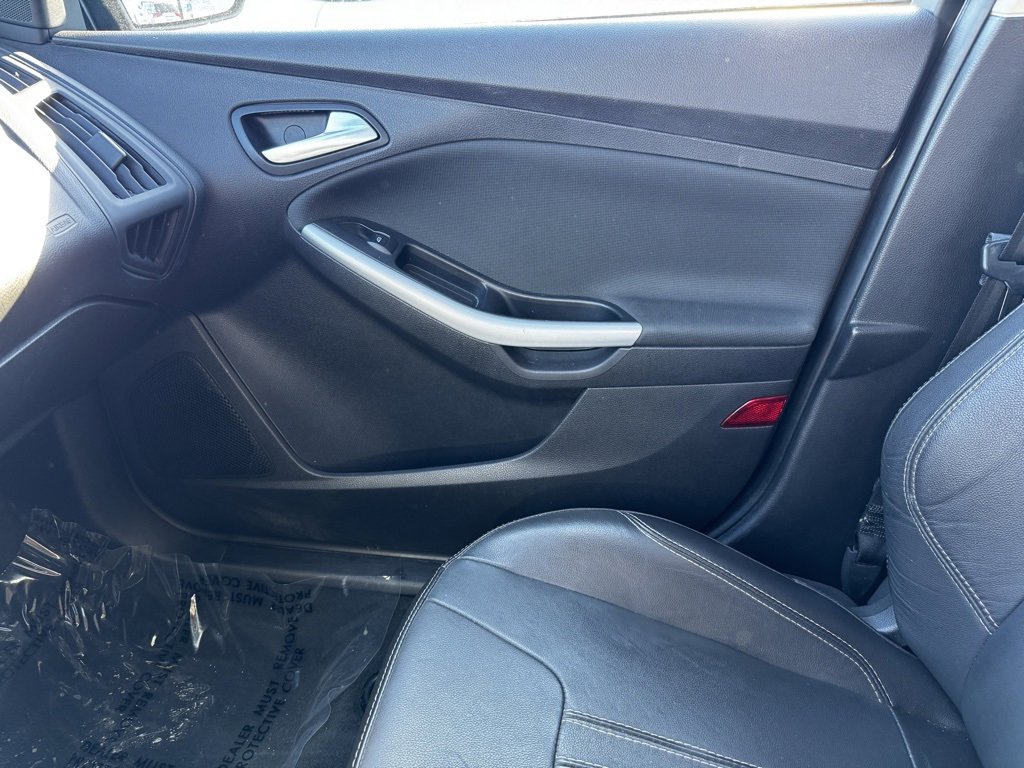 Used 2014 Ford Focus SE w/ Equipment Group 201A image 17