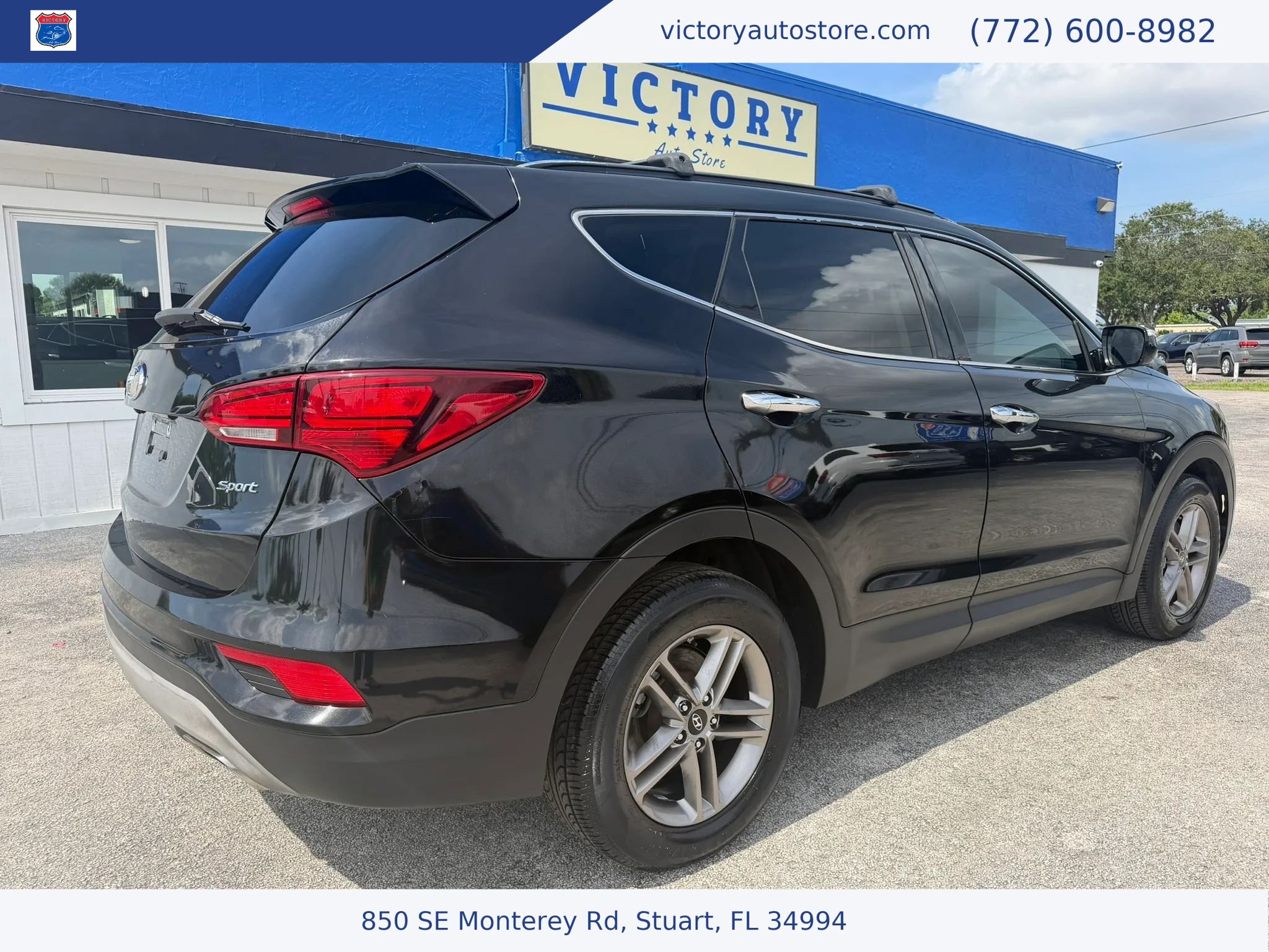 Used 2018 Hyundai Santa Fe Sport w/ 2.4L Value Package 02 FWD image 6