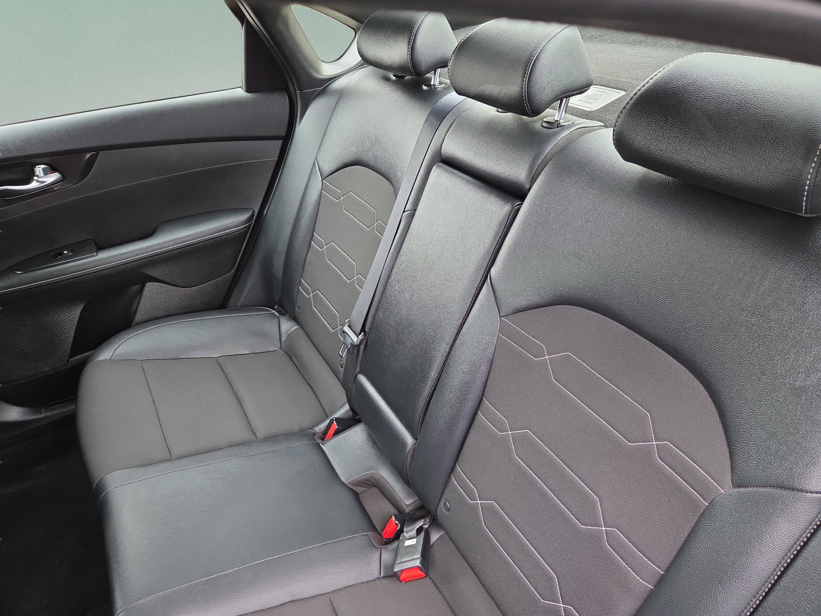 Used 2024 Kia Forte GT-Line image 27