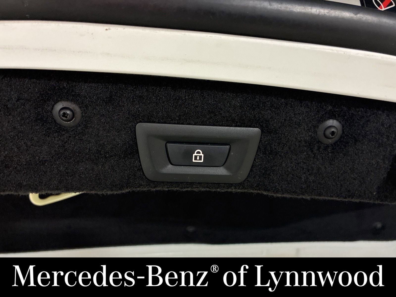Used 2016 BMW 650i Convertible image 23