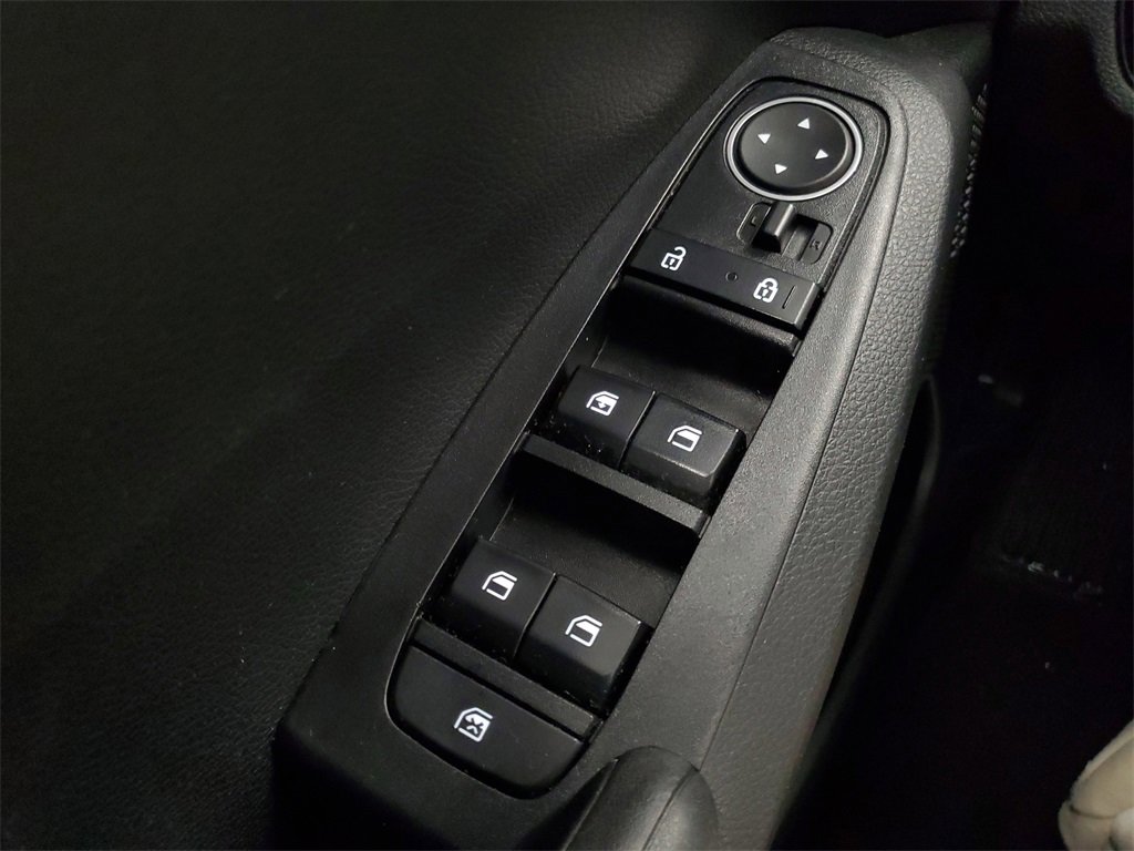 Certified 2022 Kia Seltos LX image 17