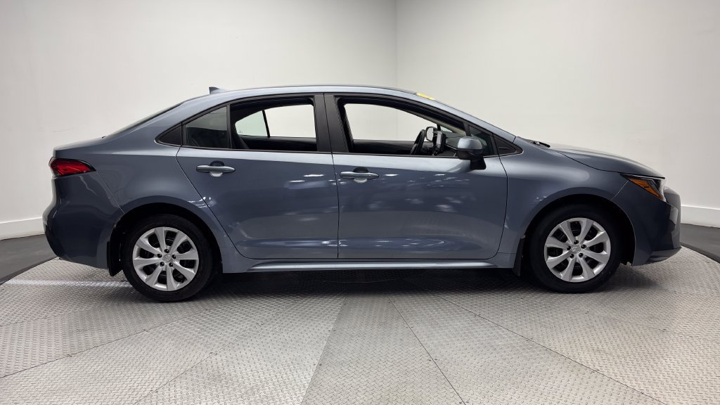 Used 2024 Toyota Corolla LE FWD image 38