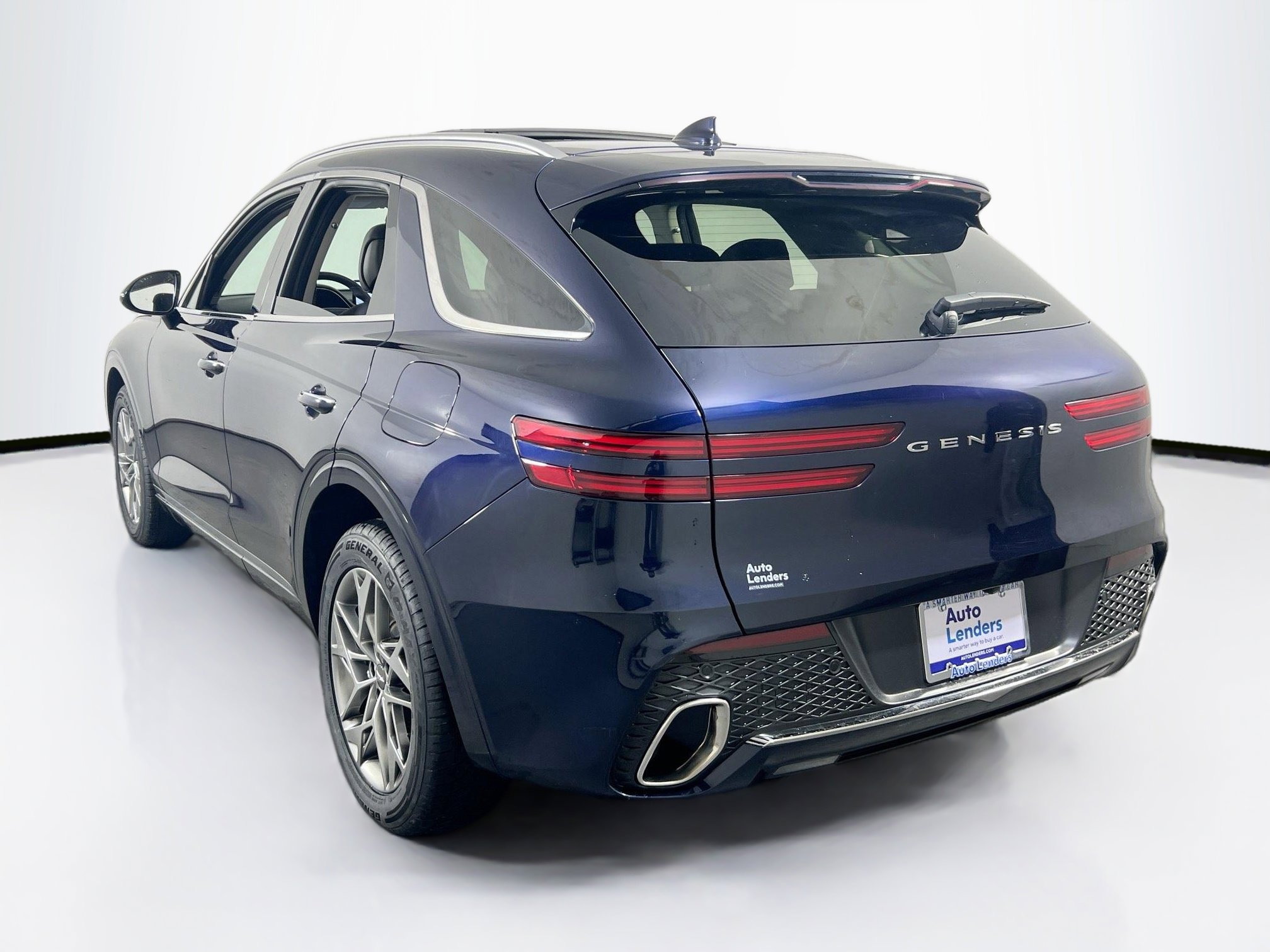 Used 2023 Genesis GV70 2.5T w/ Select Package image 7