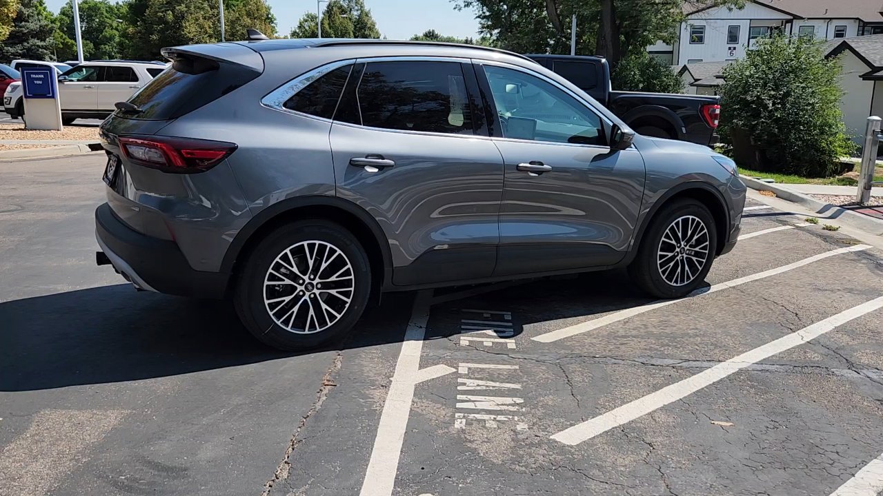 New 2024 Ford Escape SE w/ PHEV Premium Package image 7