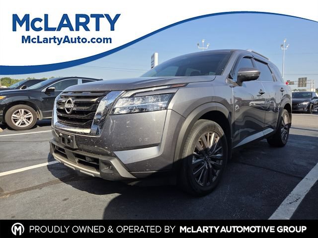 Used 2024 Nissan Pathfinder SL w/ SL Premium Package