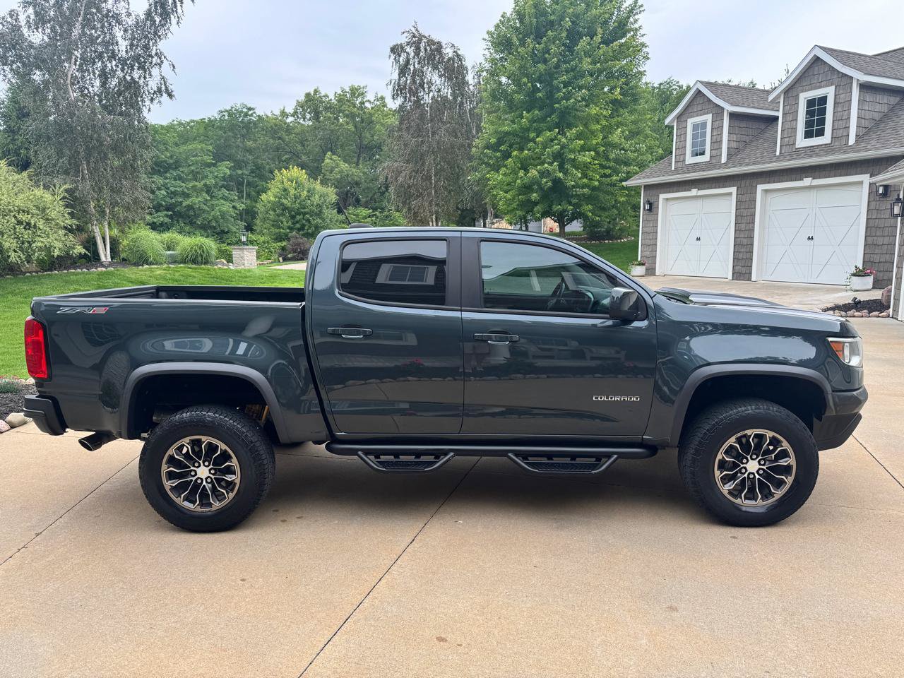 Used 2017 Chevrolet Colorado ZR2 w/ LPO, Premium Interior Package AWD/4WD image 7