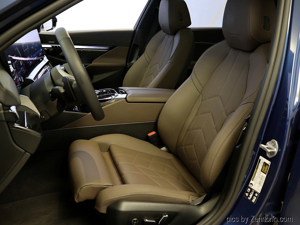 Certified 2025 BMW 540i xDrive image 10