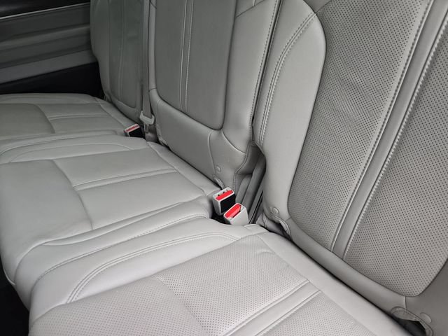 Used 2024 Jeep Wagoneer Series II w/ Flexible Seating Group RWD image 14