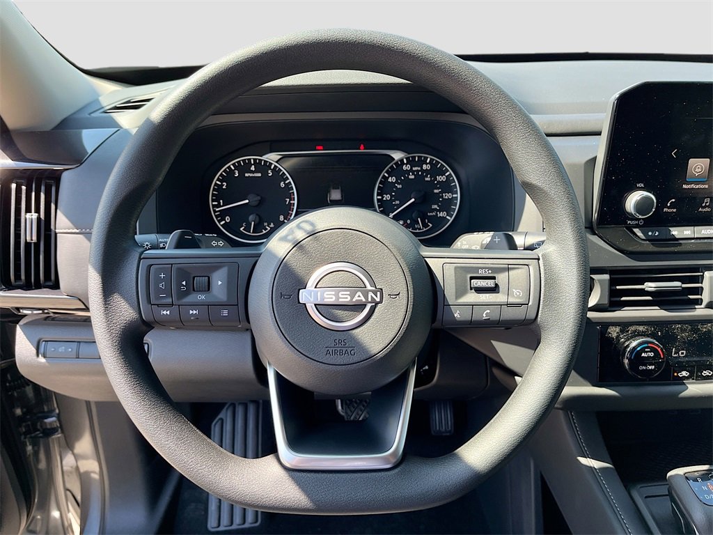 Certified 2025 Nissan Pathfinder S image 9