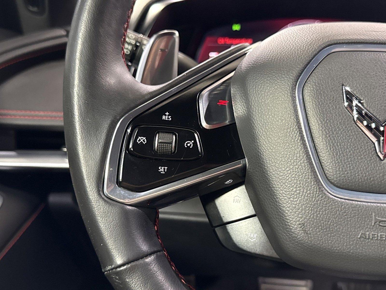 Used 2022 Chevrolet Corvette Stingray Convertible w/ Z51 Performance Package image 20