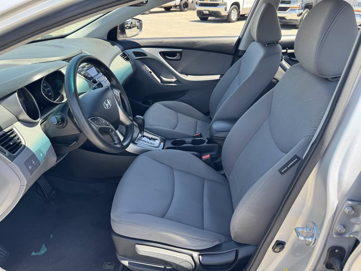 Used 2013 Hyundai Elantra GLS w/ Preferred Pkg FWD image 19