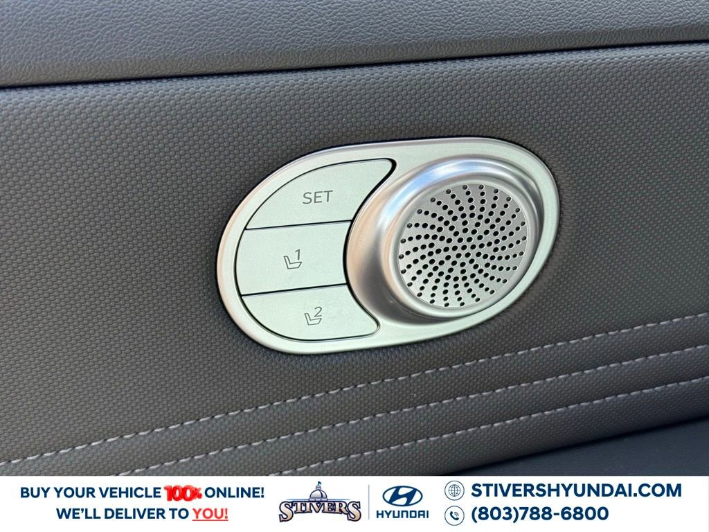 Certified 2025 Hyundai Elantra Limited image 28