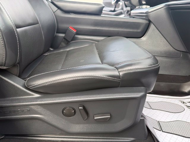 Used 2025 Ford Expedition Max Platinum w/ Stealth Appearance Package AWD/4WD image 44