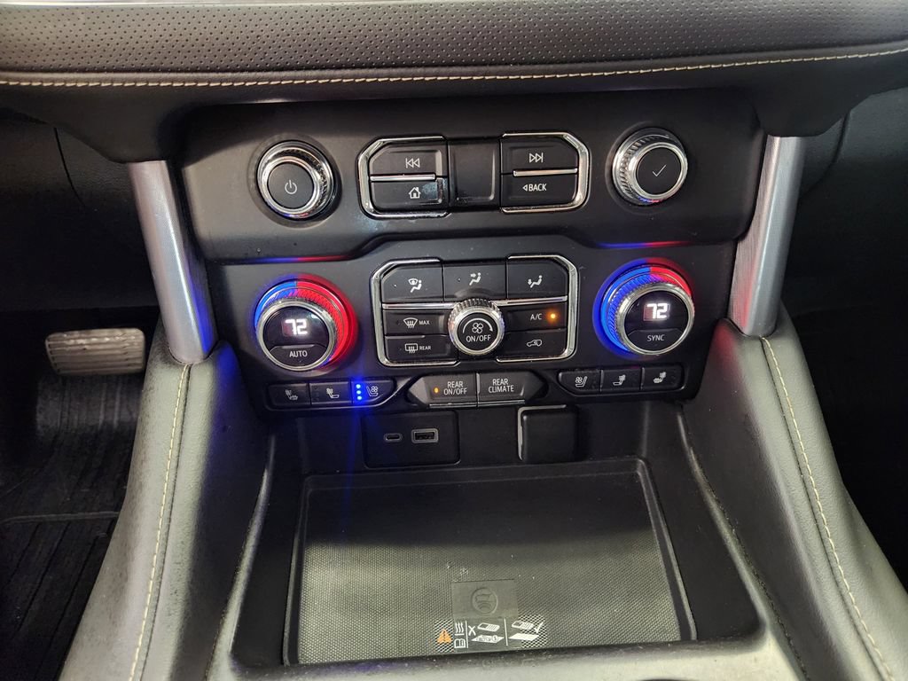 Used 2022 GMC Yukon SLT w/ SLT Luxury Package AWD/4WD image 18