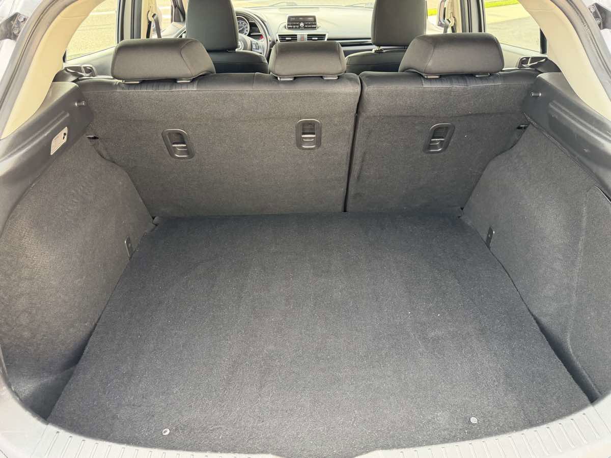 Used 2014 MAZDA MAZDA3 i Sport FWD image 16