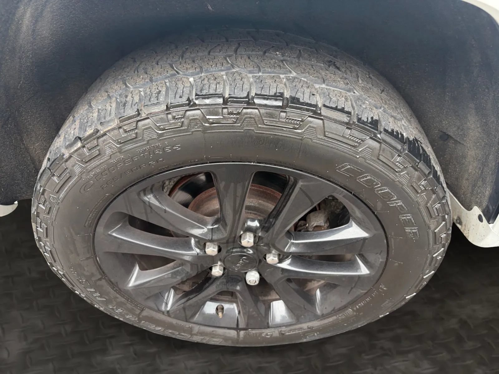 Used 2019 Jeep Grand Cherokee Altitude AWD/4WD image 41