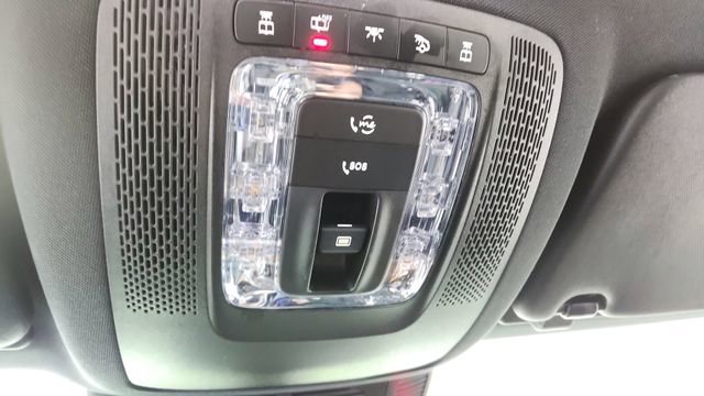 Used 2025 Mercedes-Benz GLS 450 4MATIC image 61