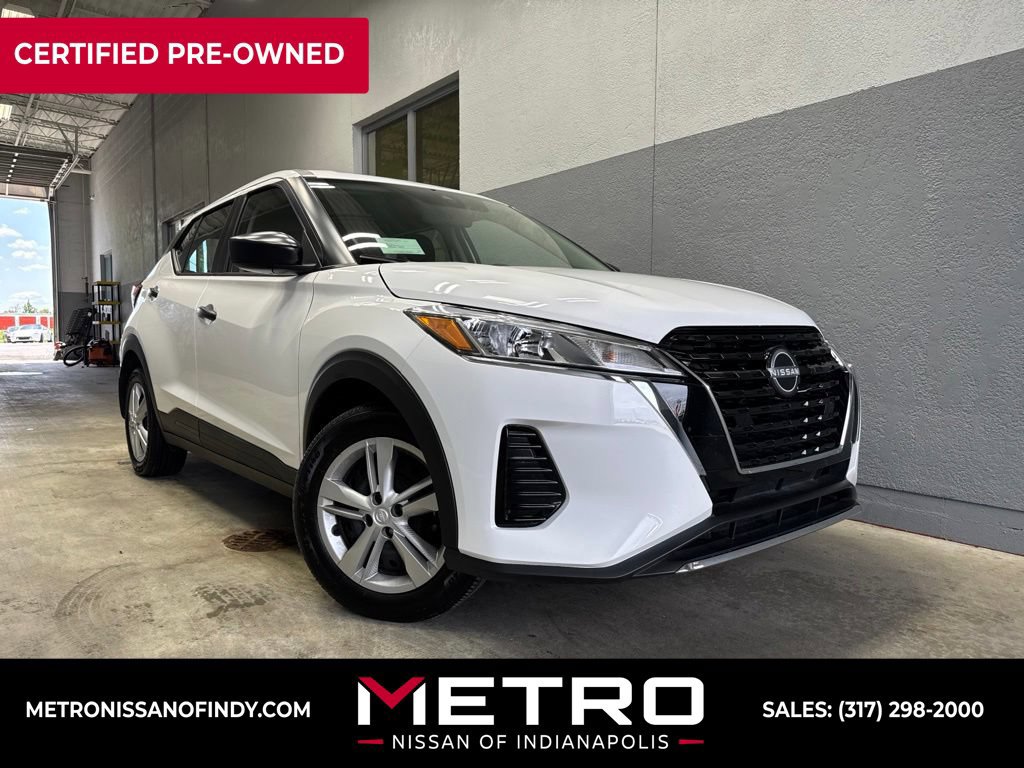 Used 2025 Nissan Kicks Play S FWD image 2