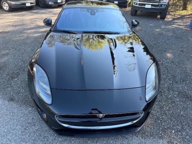 Used 2018 Jaguar F-TYPE Coupe image 10