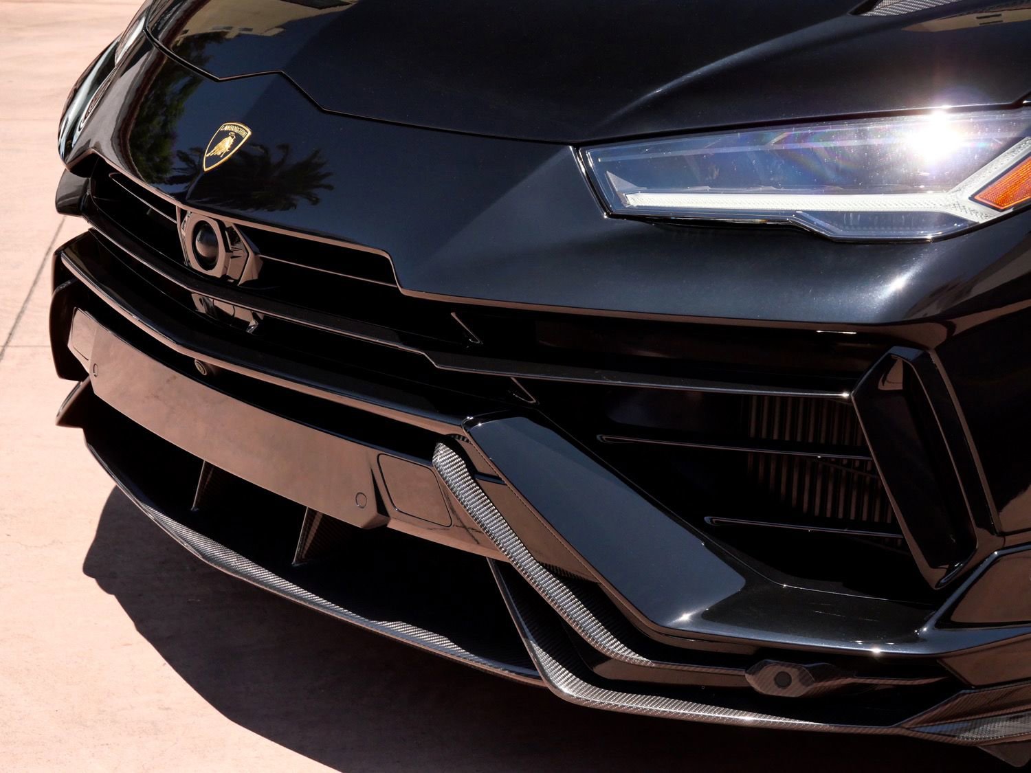 Used 2023 Lamborghini Urus Performante AWD/4WD image 18