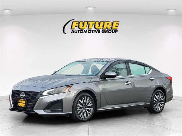 Used 2023 Nissan Altima 2.5 SV image 5