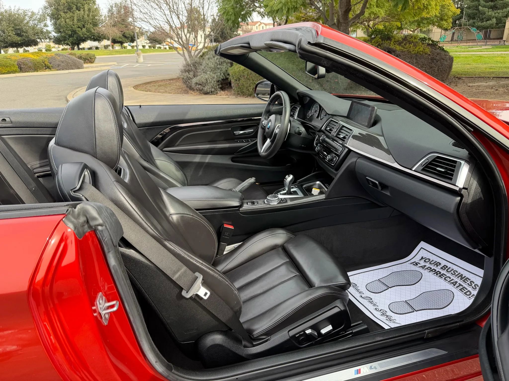 Used 2016 BMW M4 Convertible image 21