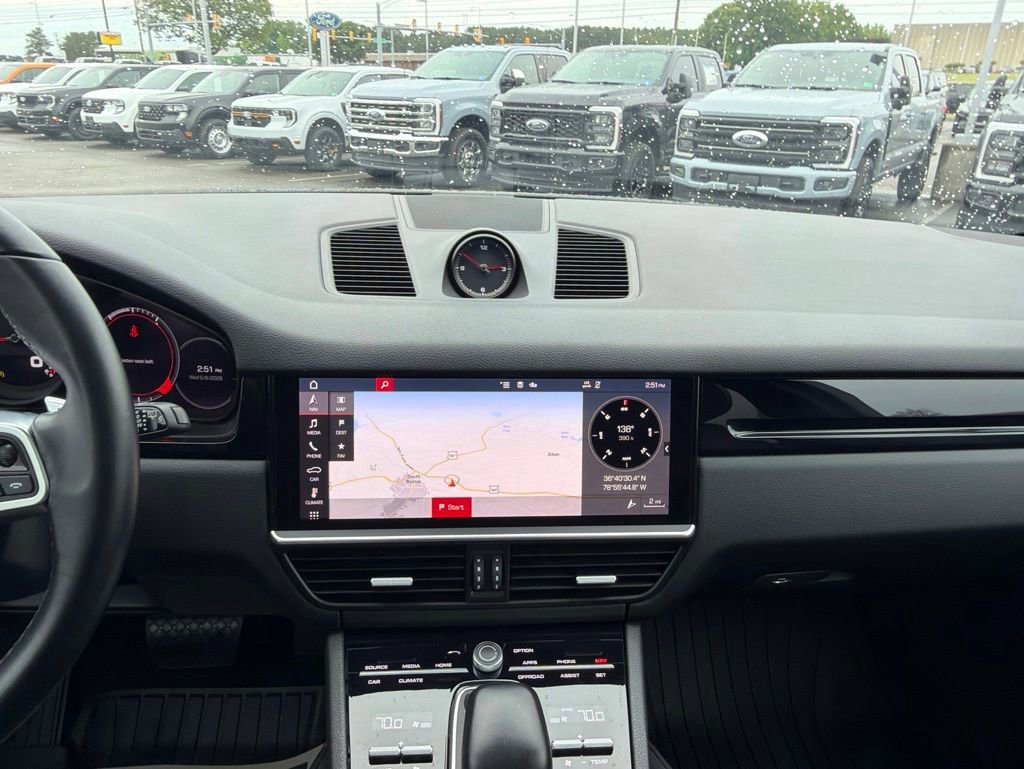 Used 2021 Porsche Cayenne AWD/4WD image 31