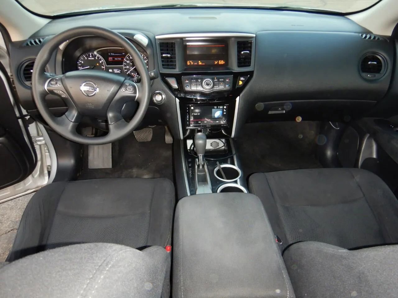 Used 2014 Nissan Pathfinder S image 17