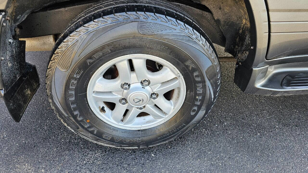 Used 2000 Lexus LX 470 4WD image 11