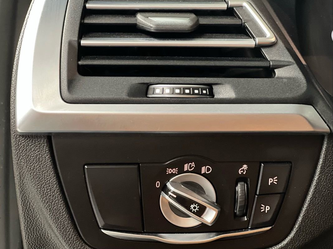 Used 2024 BMW X3 xDrive30i w/ Premium Package image 21