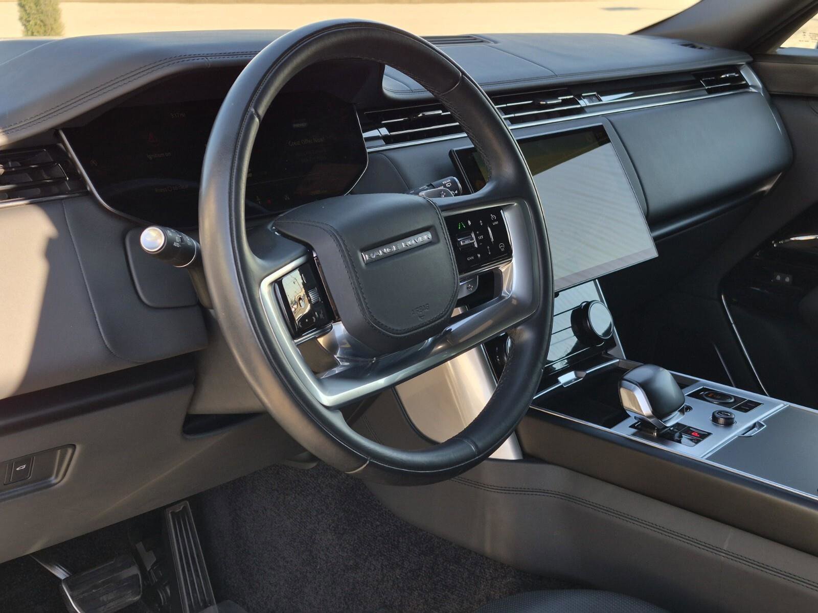 Used 2023 Land Rover Range Rover SV image 24