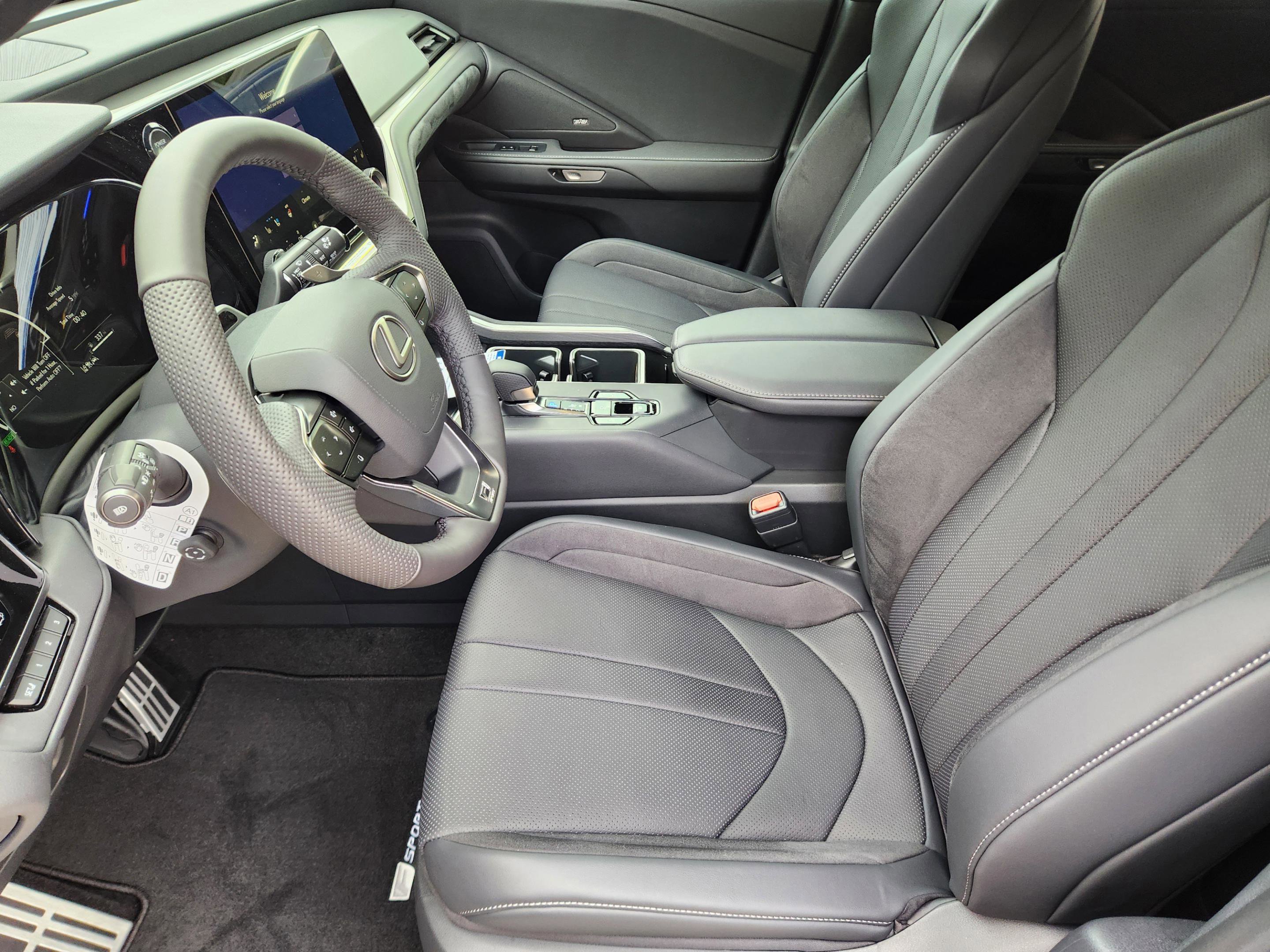 New 2026 Lexus TX 500h AWD image 5