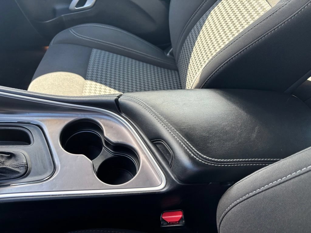 Used 2021 Dodge Challenger SXT RWD image 18