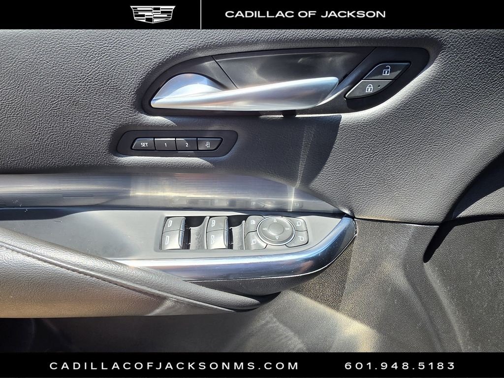 Certified 2025 Cadillac XT4 Premium Luxury AWD/4WD image 21