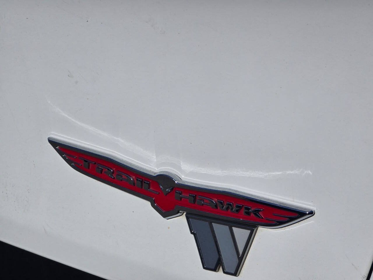 Used 2016 Jeep Cherokee Trailhawk w/ Comfort/Convenience Group AWD/4WD image 4