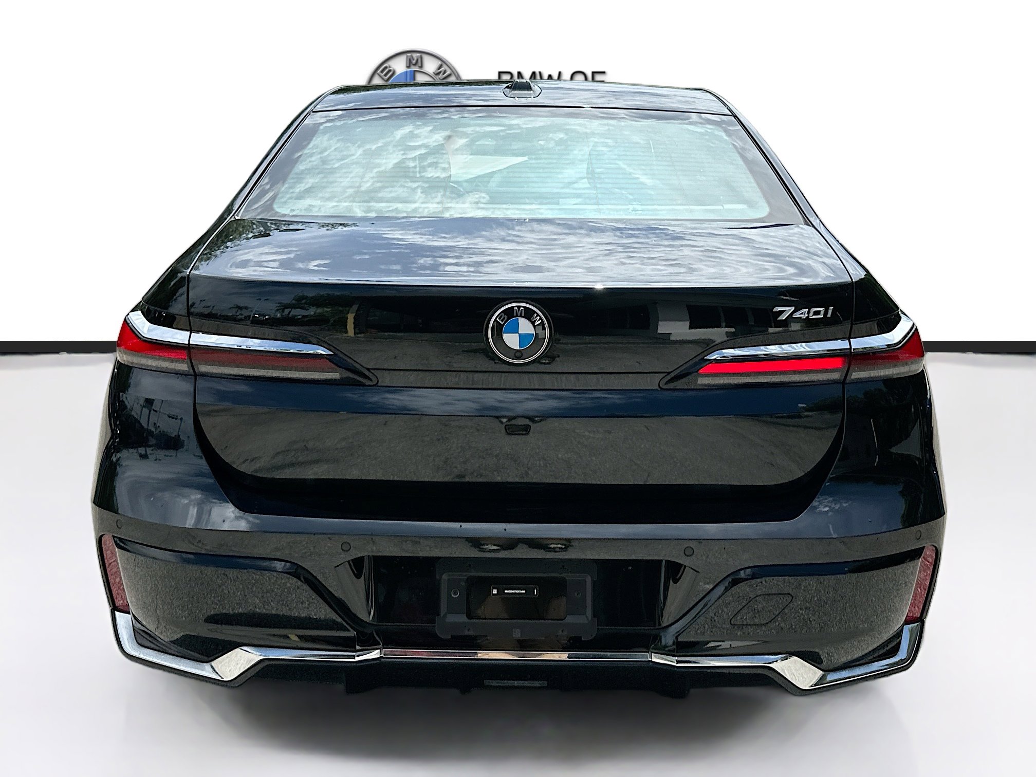 Certified 2024 BMW 740i RWD image 6