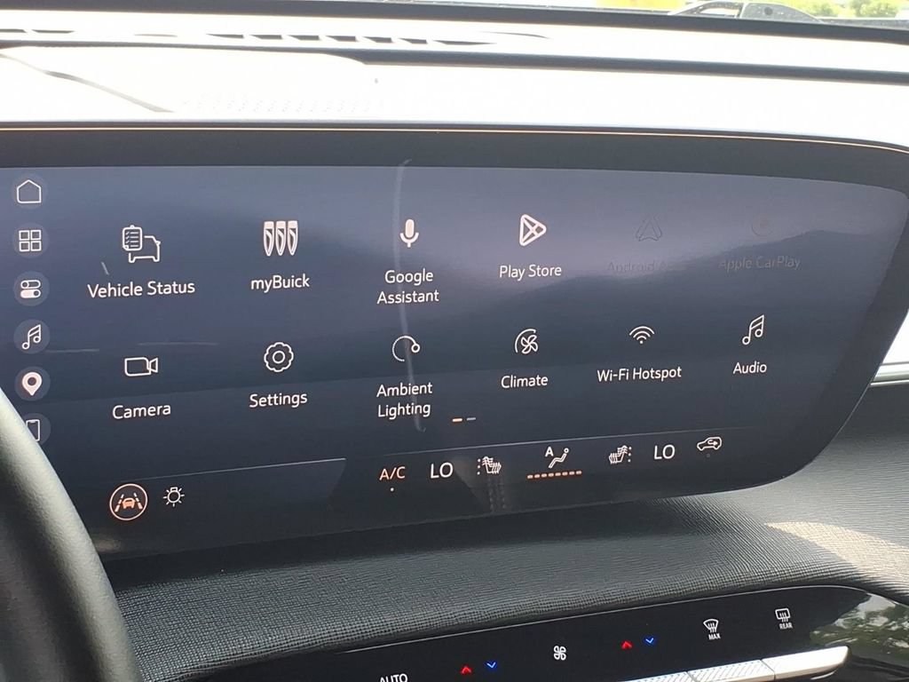 Certified 2025 Buick Enclave Preferred AWD/4WD image 22