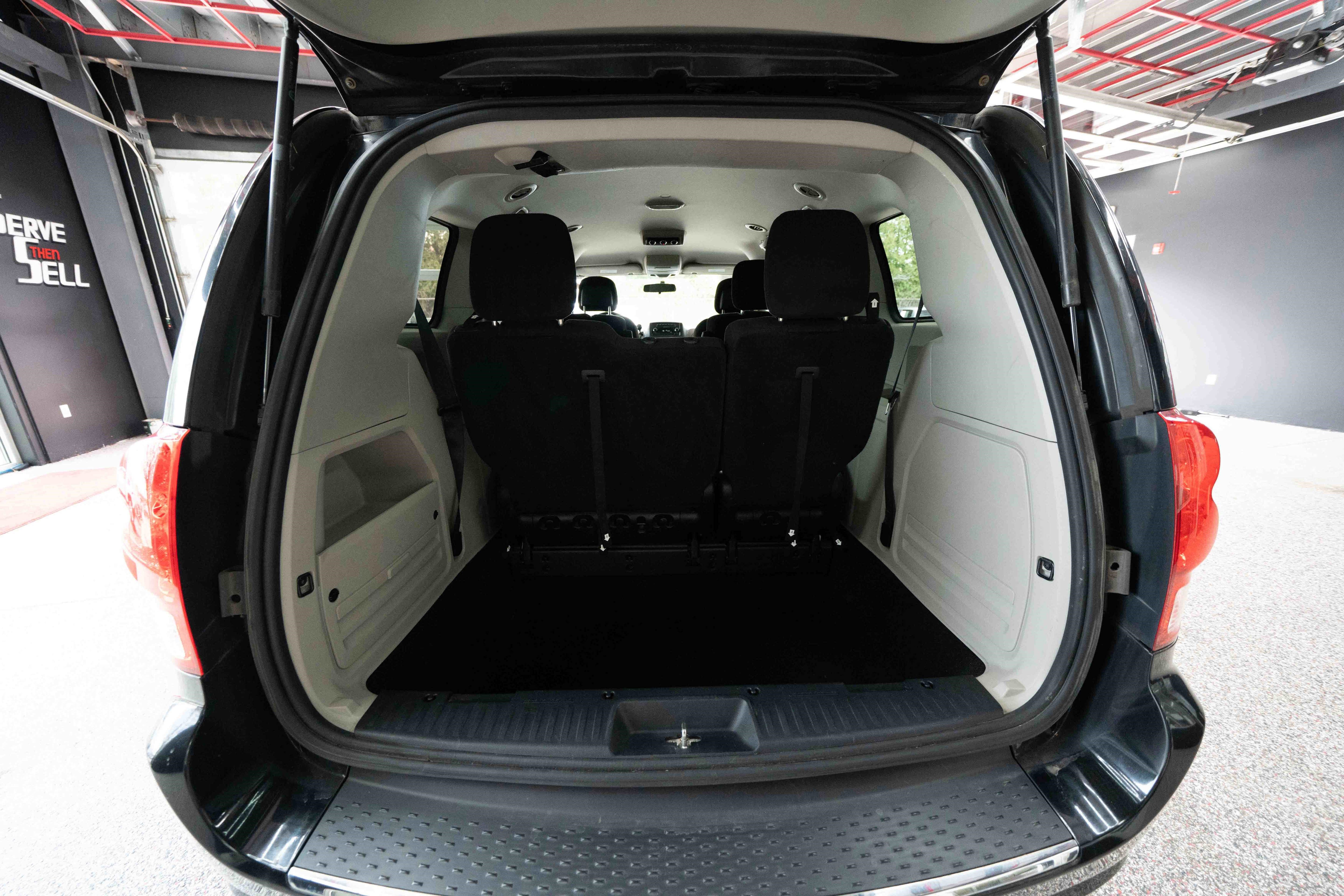 Used 2016 Dodge Grand Caravan SE w/ Quick Order Package 29E SE image 27