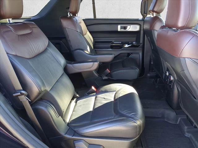 Used 2022 Ford Explorer Platinum w/ Equipment Group 601A image 23