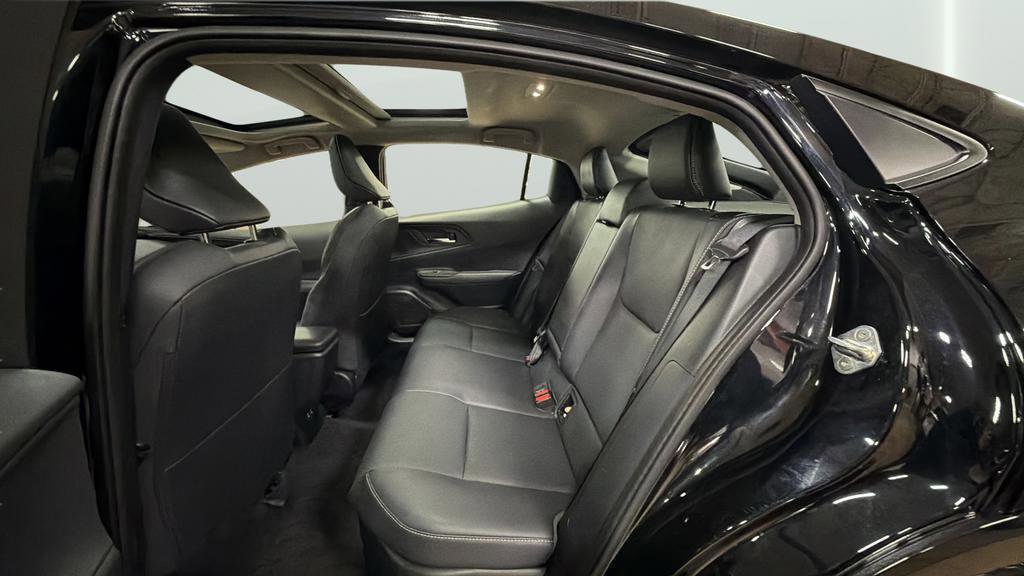 Used 2025 Toyota Prius AWD image 25