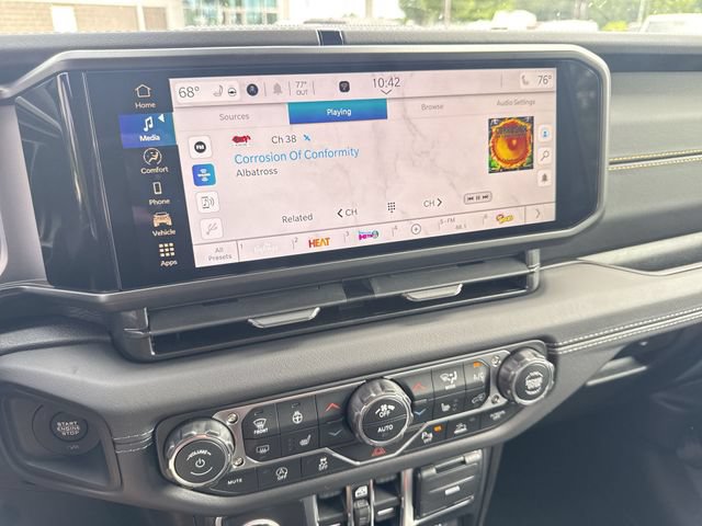 New 2026 Jeep Gladiator Mojave AWD/4WD image 25