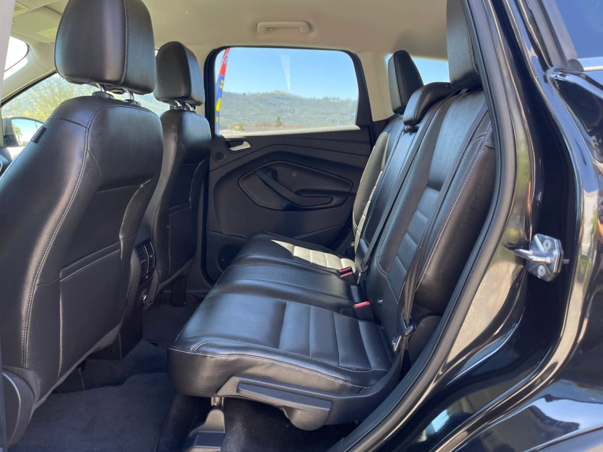 Used 2013 Ford Escape SEL image 18
