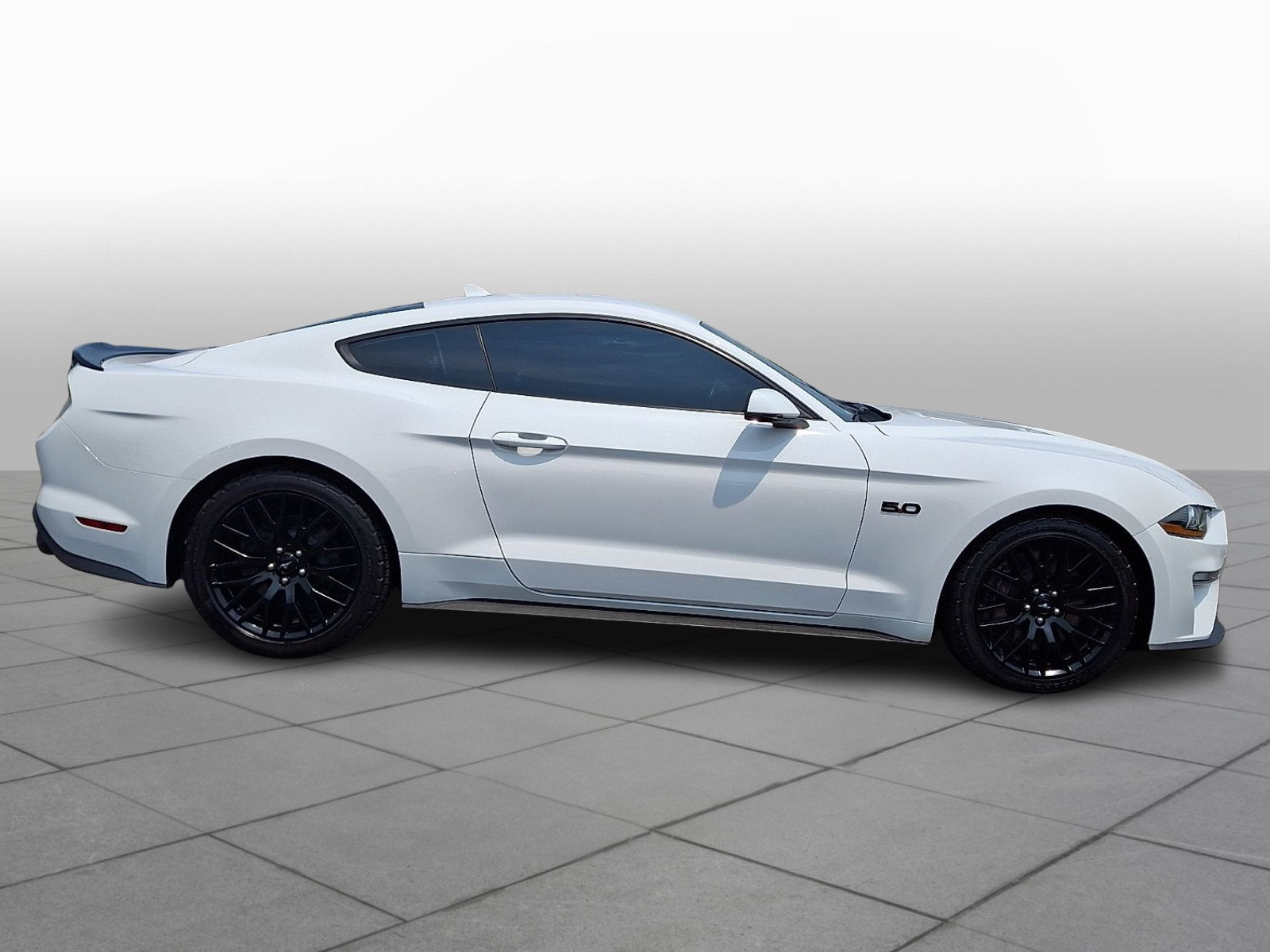 Used 2020 Ford Mustang GT Premium w/ GT Performance Package RWD image 8